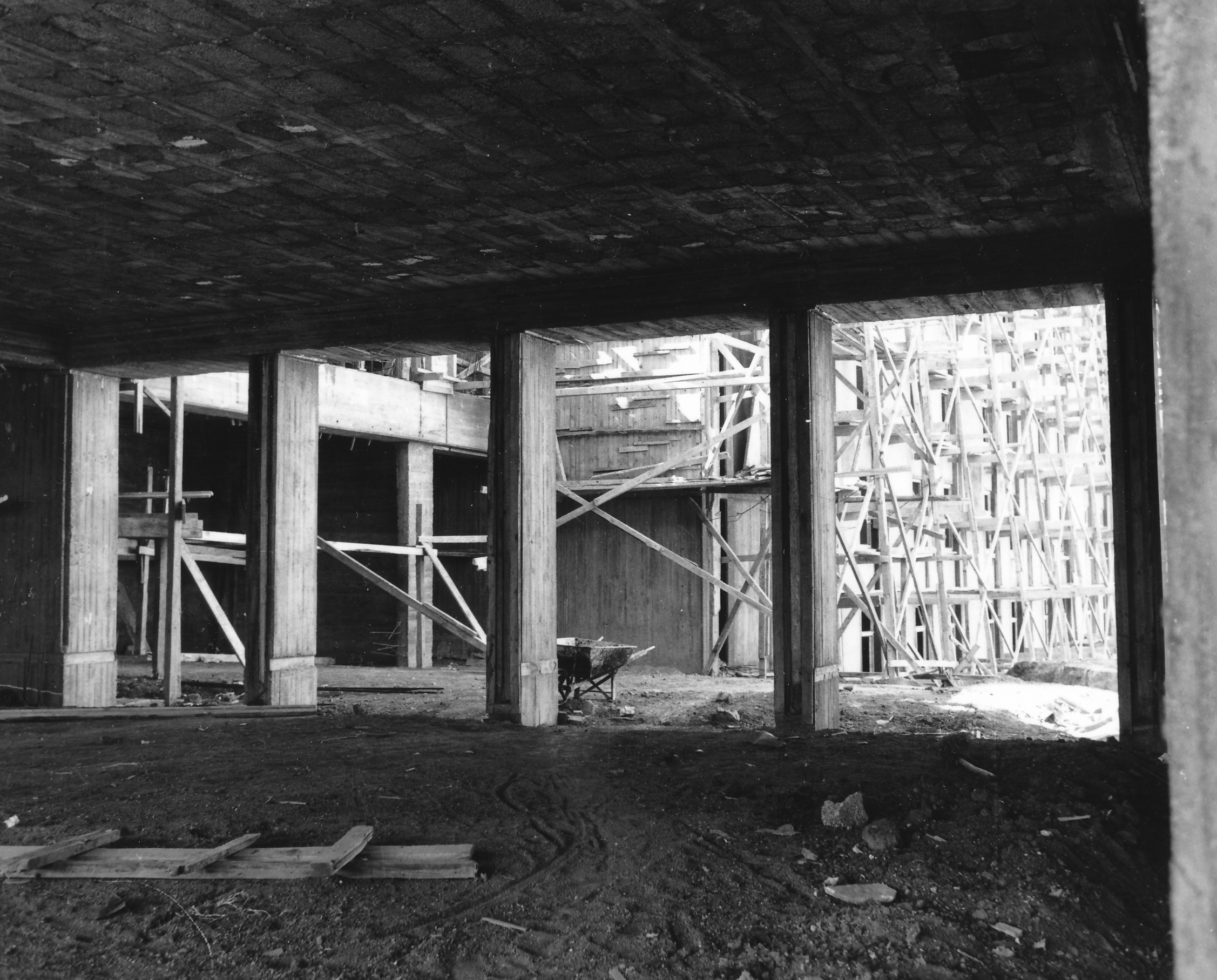 Construction of B type 3rd and 4th dormitories (1966)