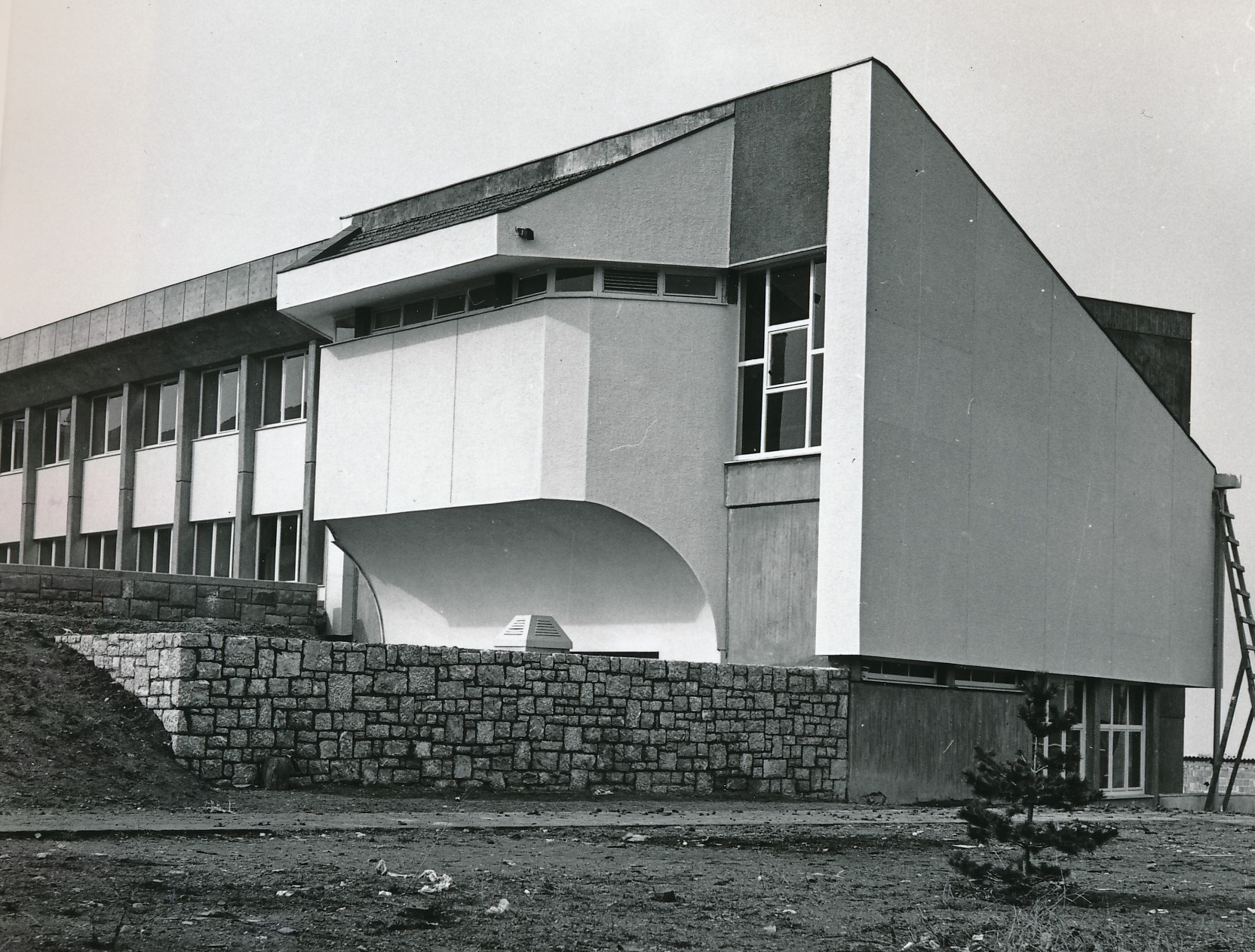 Metallurgy Amphitheatre exterior view (February 24, 1969)