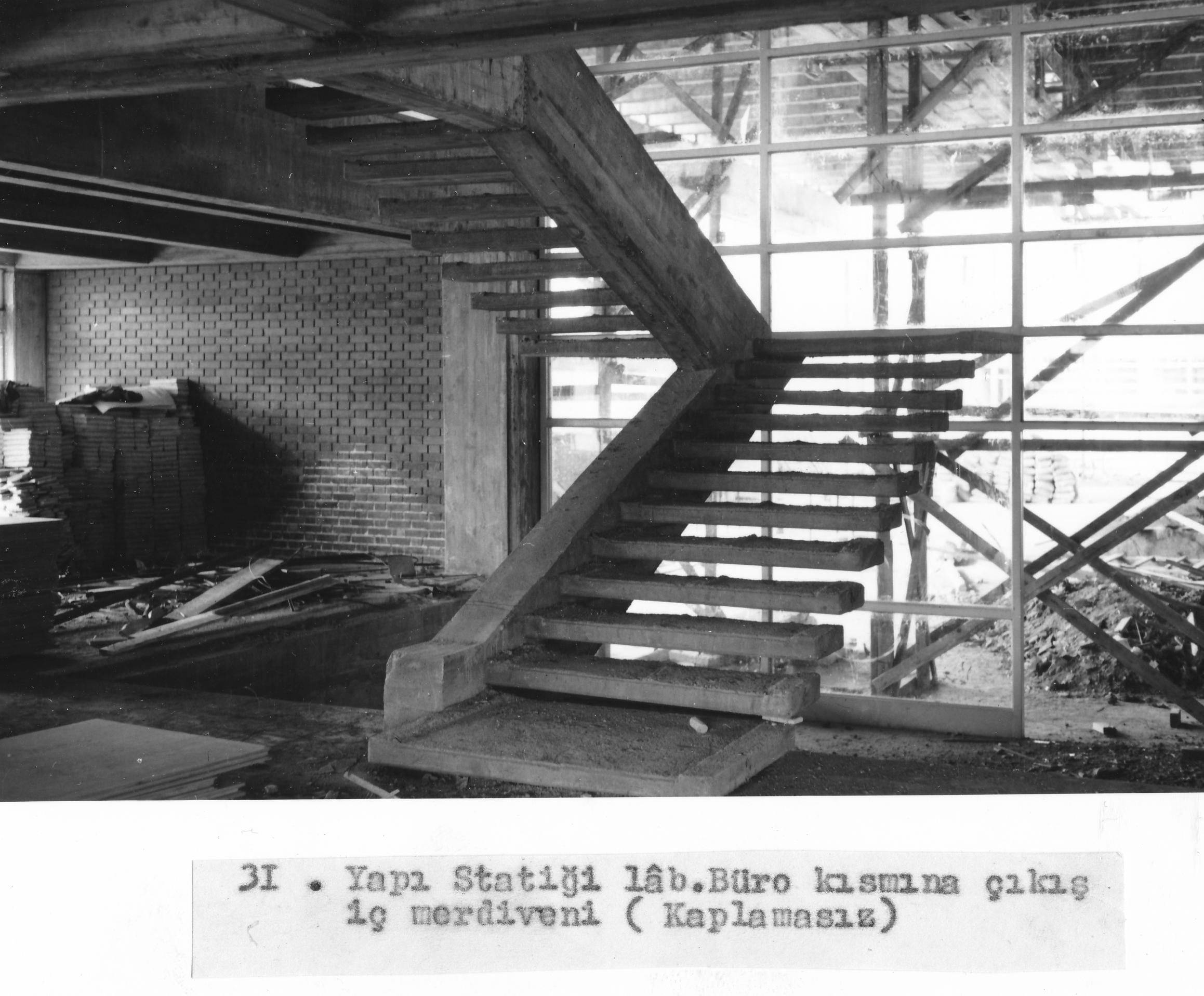 Construction of structural statics laboratory (1964)