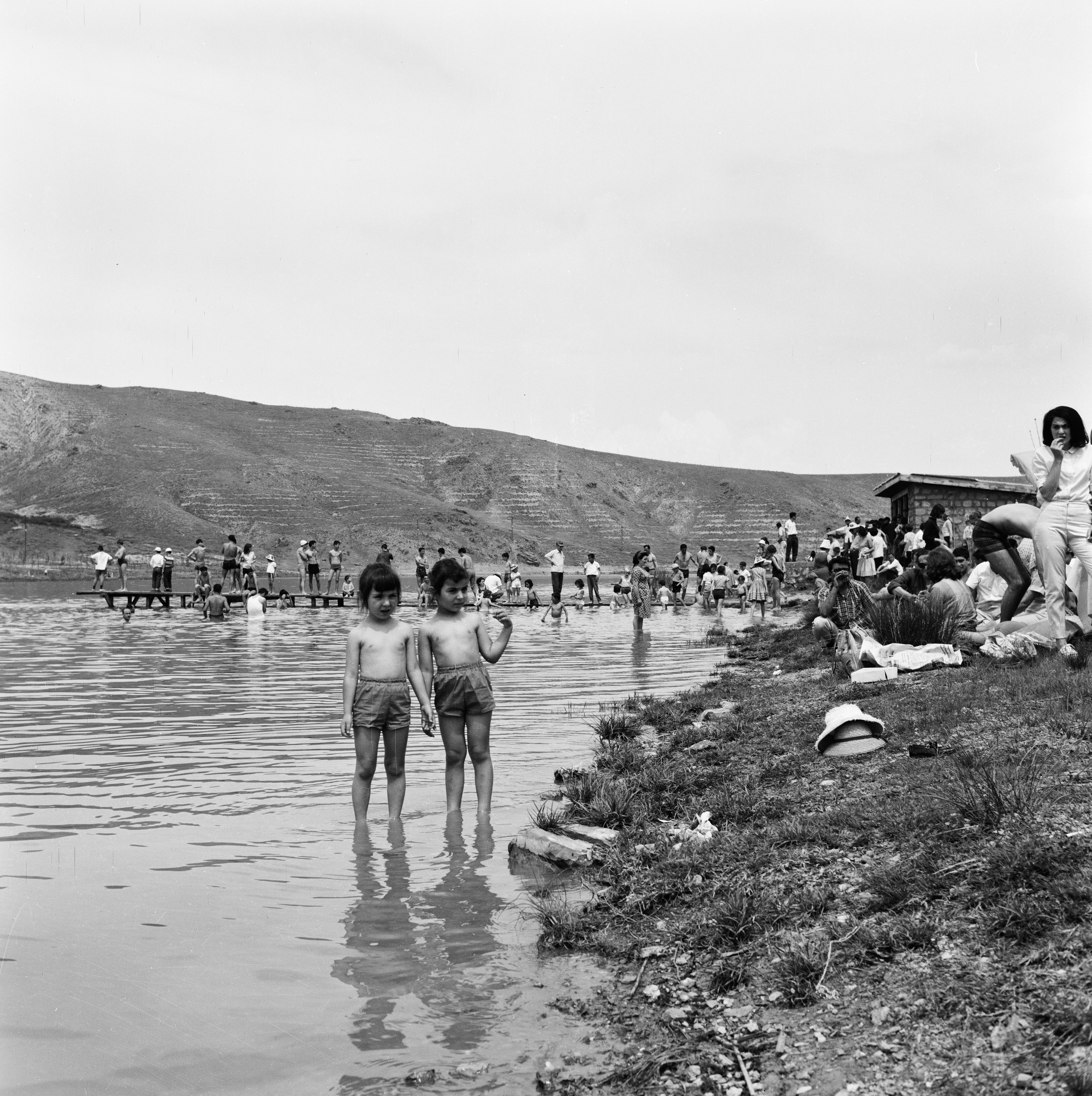 Children at the lake festival (1963)