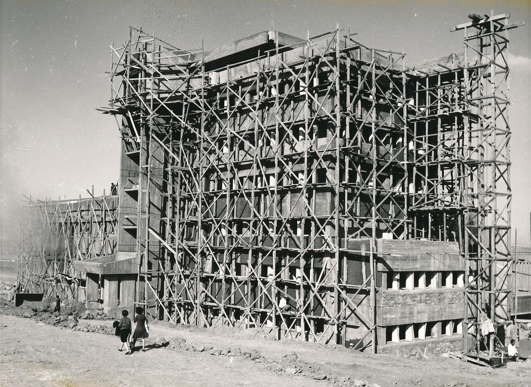 Construction work on the Rectorate building (October, 1967)